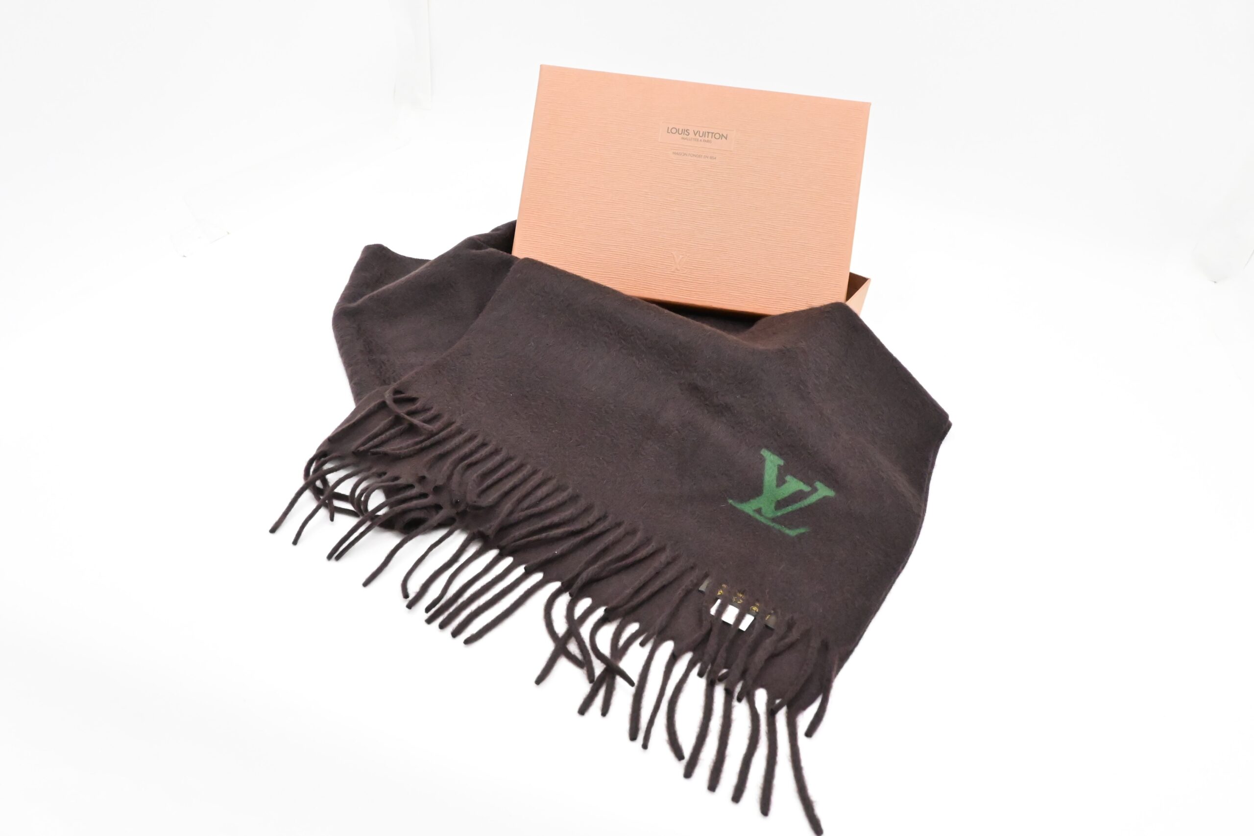 Louis Vuitton Scarf in Brown Cashmere